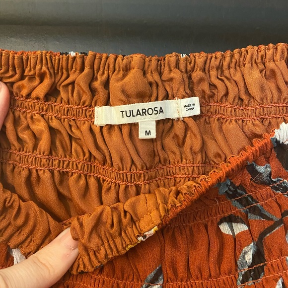 BNWOT - Tularosa Floral Smocked Waist Short MD - Picture 7 of 9